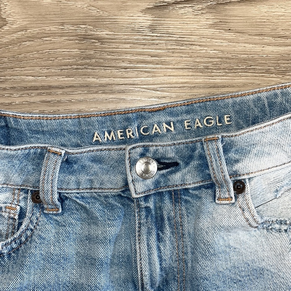 American Eagle Outfitters Distressed Light Blue Denim Jean Shorts - Picture 3 of 4